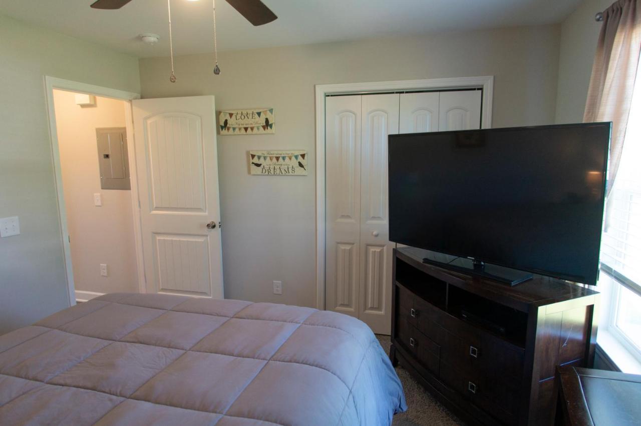 Great Little Guest Suite With Private Entry & Deck! Pet Friendly & 30 Mins To Nashville! Ashland City Buitenkant foto