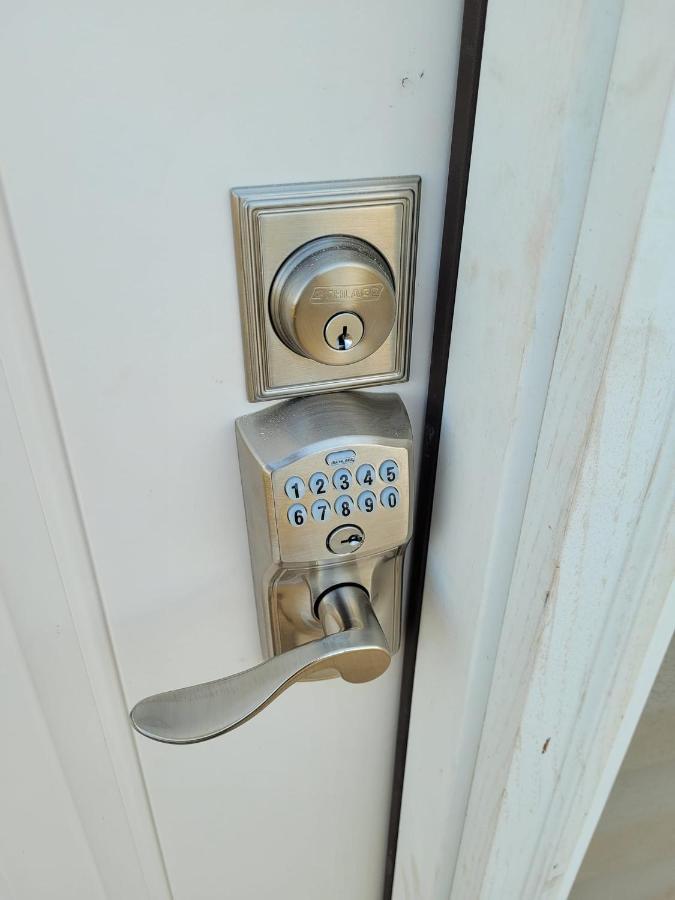 Great Little Guest Suite With Private Entry & Deck! Pet Friendly & 30 Mins To Nashville! Ashland City Buitenkant foto