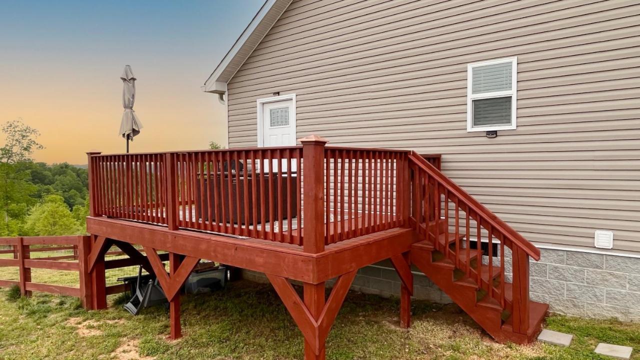 Great Little Guest Suite With Private Entry & Deck! Pet Friendly & 30 Mins To Nashville! Ashland City Buitenkant foto