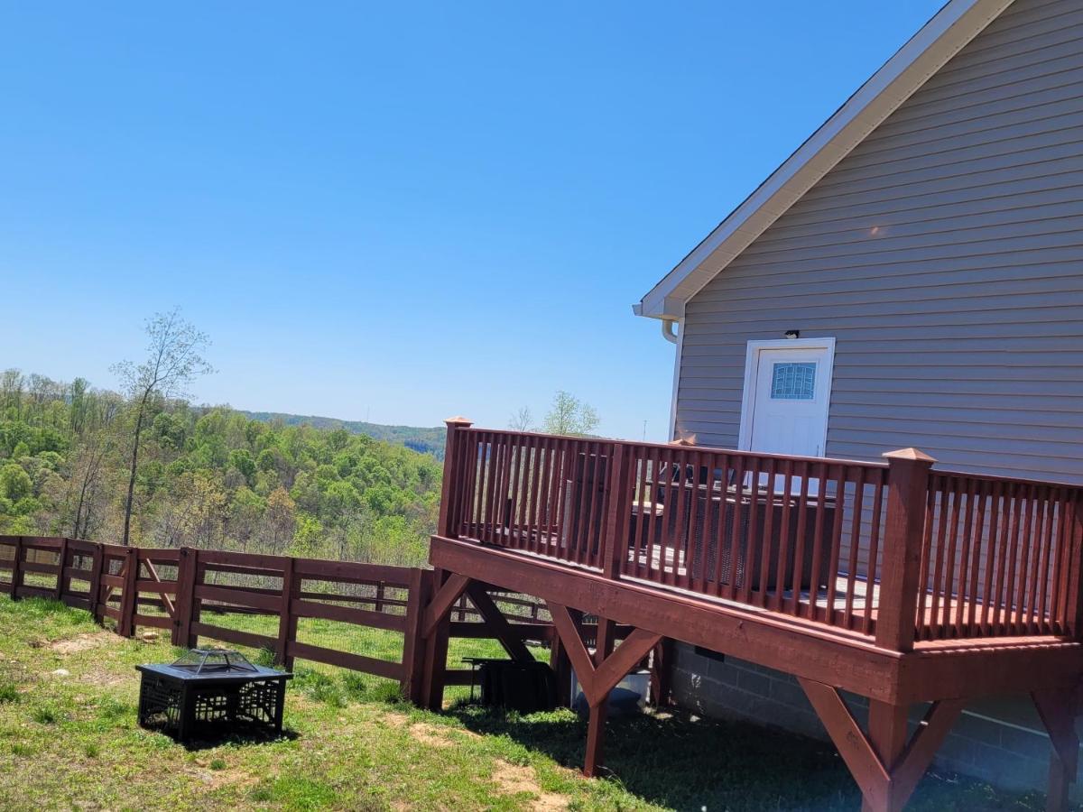 Great Little Guest Suite With Private Entry & Deck! Pet Friendly & 30 Mins To Nashville! Ashland City Buitenkant foto