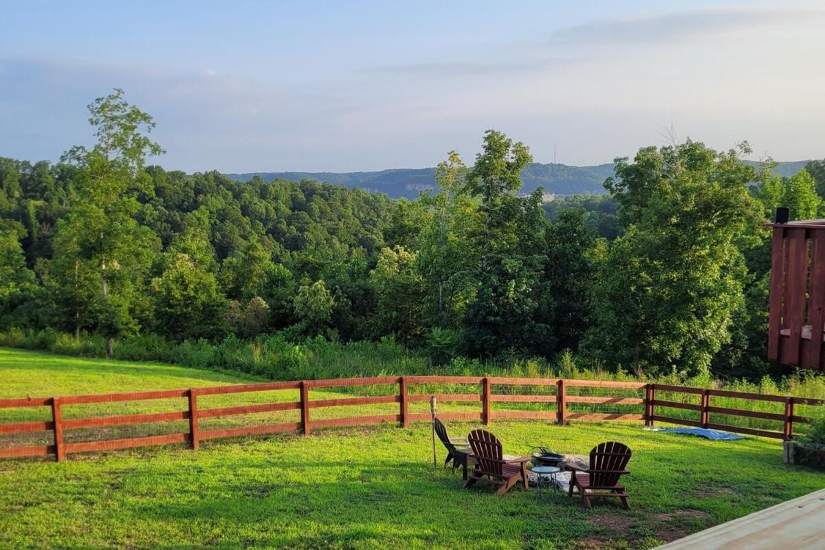 Great Little Guest Suite With Private Entry & Deck! Pet Friendly & 30 Mins To Nashville! Ashland City Buitenkant foto